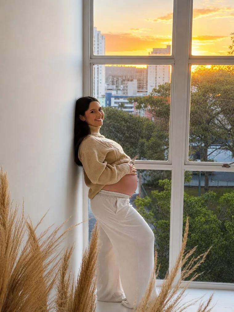 Livia Guimarães, grávida na reta final